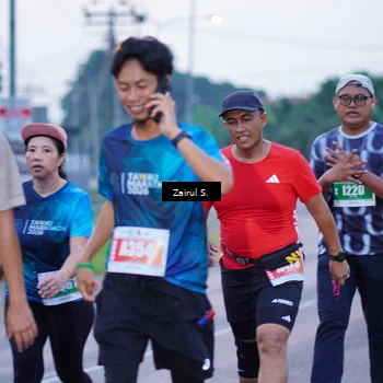 Runner Photo 4424536