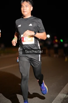 Runner Photo 4424544