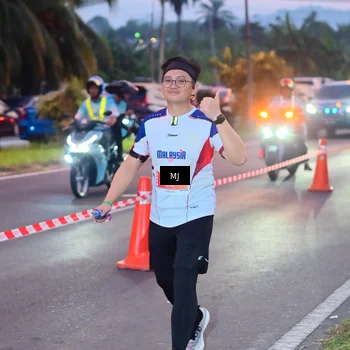 Runner Photo 4424573