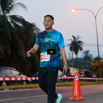 Runner Photo 4424634