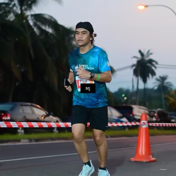 Runner Photo 4424653