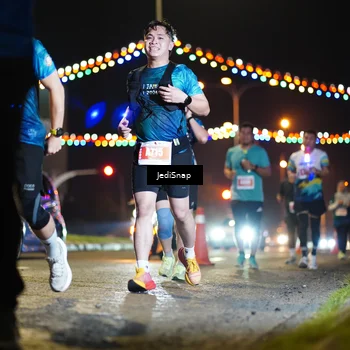 Runner Photo 4424972