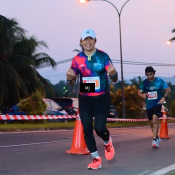 Runner Photo 4425171