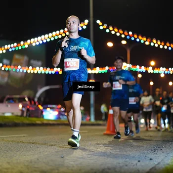 Runner Photo 4425278