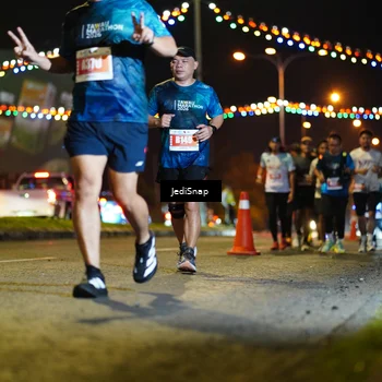 Runner Photo 4425352