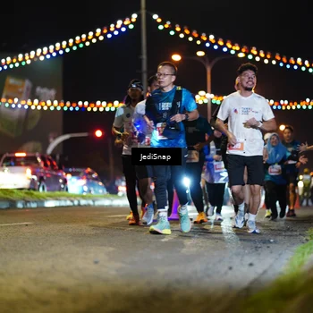 Runner Photo 4425477