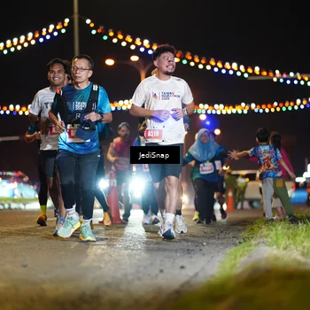 Runner Photo 4425491