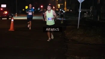 Runner Photo 4425602