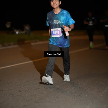 Runner Photo 4425876