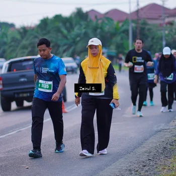 Runner Photo 4426057