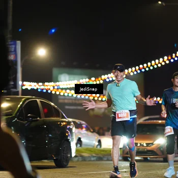 Runner Photo 4426117