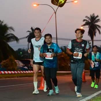 Runner Photo 4426344