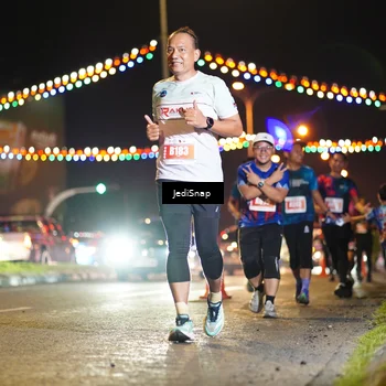 Runner Photo 4426596