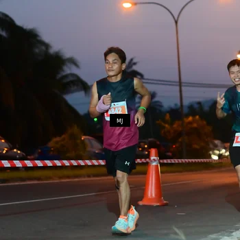 Runner Photo 4426625