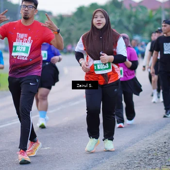 Runner Photo 4427357