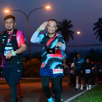 Runner Photo 4427404