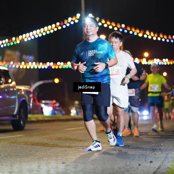Runner Photo 4427468