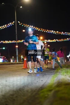 Runner Photo 4427479