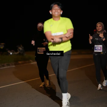 Runner Photo 4427565