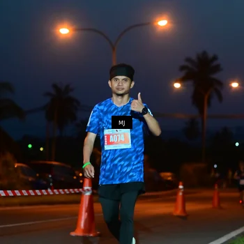 Runner Photo 4427594