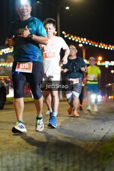 Runner Photo 4427612
