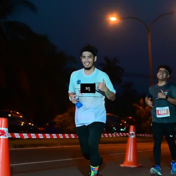 Runner Photo 4427767