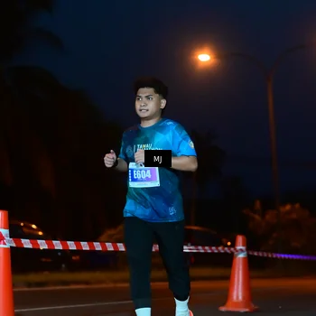 Runner Photo 4428143