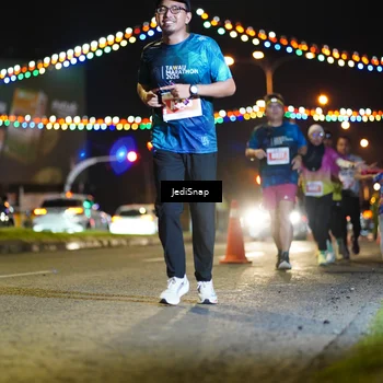 Runner Photo 4428155