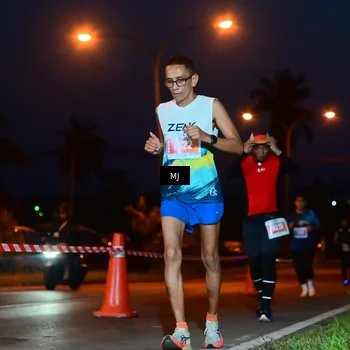 Runner Photo 4428171