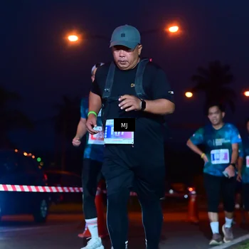 Runner Photo 4428223