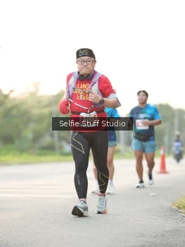 Runner Photo 4428397