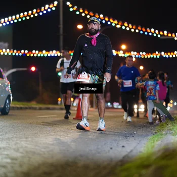 Runner Photo 4428438