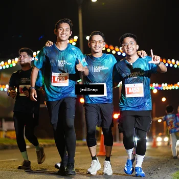 Runner Photo 4428688