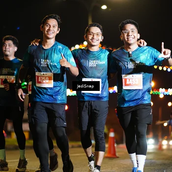 Runner Photo 4428725