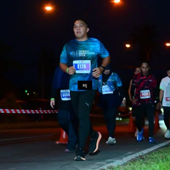 Runner Photo 4428857