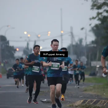 Runner Photo 4429421