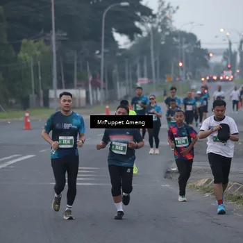 Runner Photo 4429715
