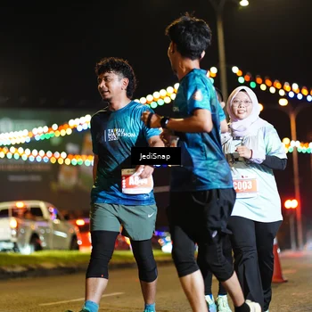 Runner Photo 4429912
