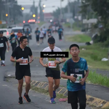 Runner Photo 4430370