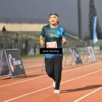 Runner Photo 4430979