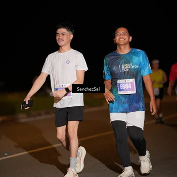 Runner Photo 4431059