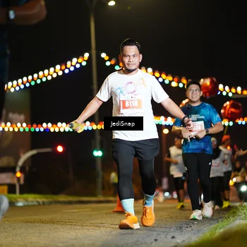 Runner Photo 4432035