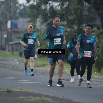 Runner Photo 4432835