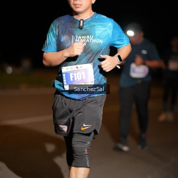 Runner Photo 4433320
