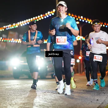 Runner Photo 4433372