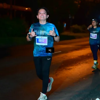 Runner Photo 4433877