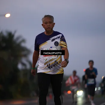 Runner Photo 4434156