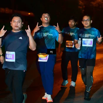 Runner Photo 4434386