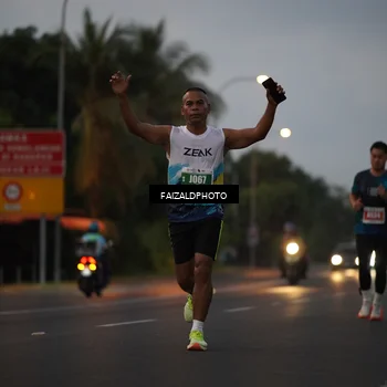 Runner Photo 4434555