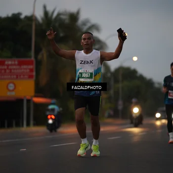 Runner Photo 4434598